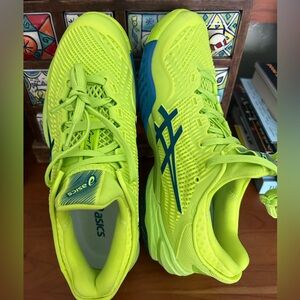 Asics Brand ladies tennis shoe